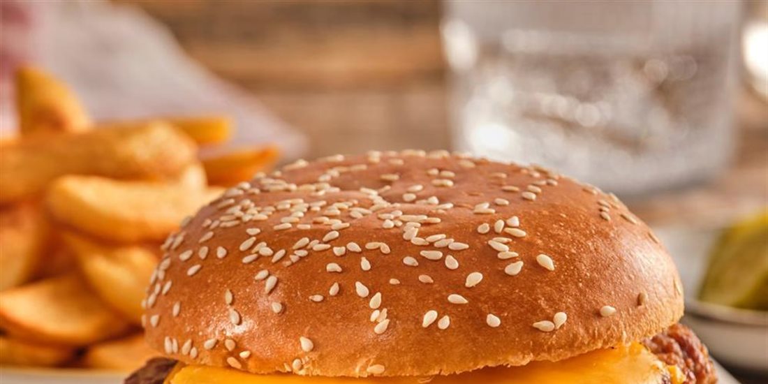 Easy Smash Burger with Best Burger Sauce