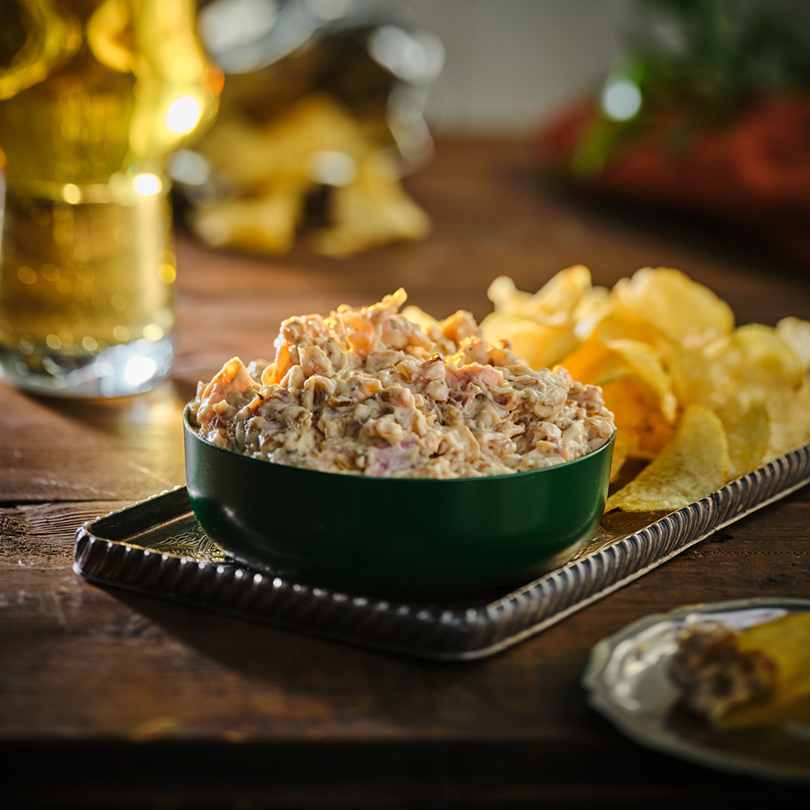 Best Caramelized Onion and Bacon Dip