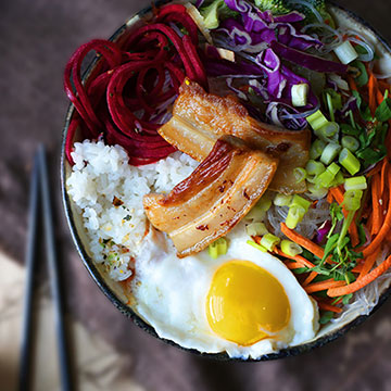 Pork belly Korean rice bowl (bibimbap)... and the fun of spiralizing