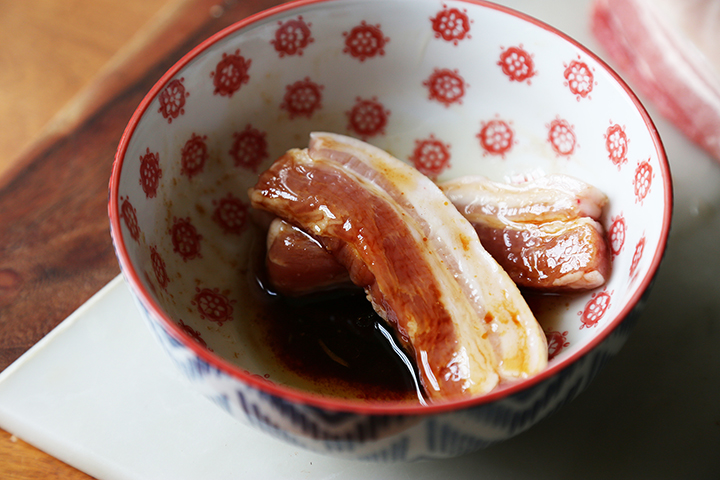 Pork belly Korean rice bowl (bibimbap)